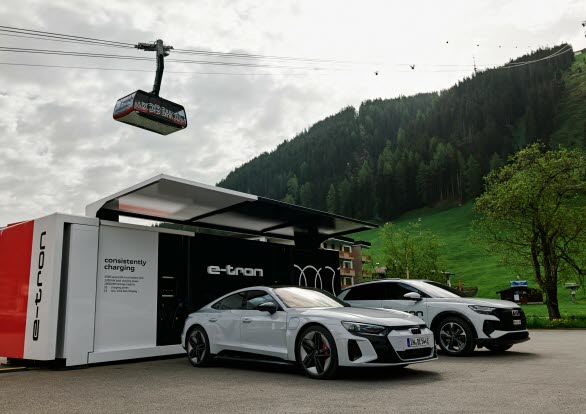 Audi bidrar med elbilar och laddinfrastruktur under World Econcomic Forum i Davos
