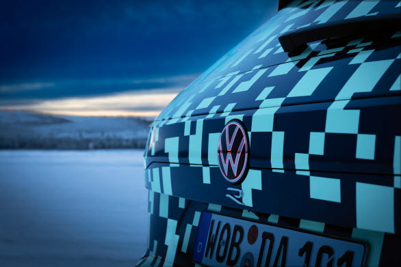 Sedan januari 2023 har VW-emblemet, som lyser rött, också fått lov att användas i Europa.